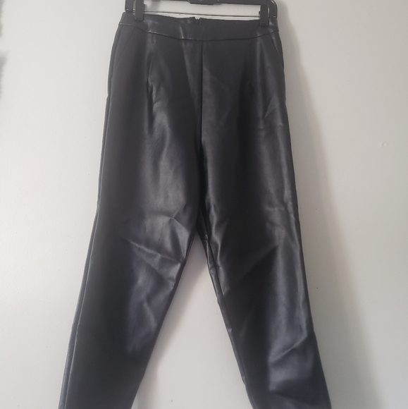 Minkpink Audrey Pleated Pants - Picture 2 of 12